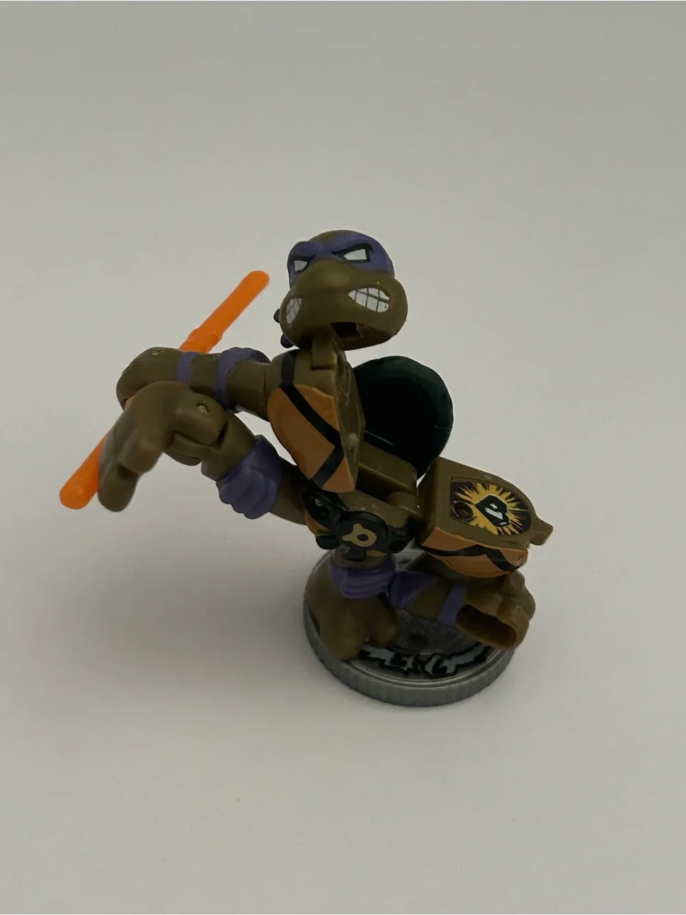 tmnt akedo warriors Leonardo vs rocksteady figures Good pre owned condition (Se